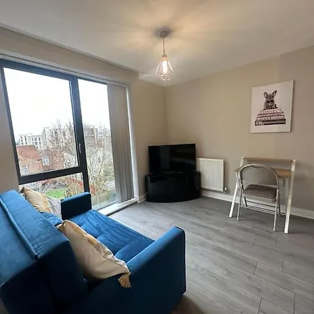 Cute Apartment Next To Colindale Station Edgware Exterior photo