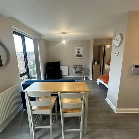 Cute Apartment Next To Colindale Station Edgware Exterior photo