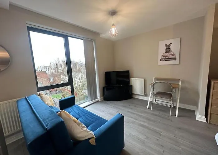 Cute Apartment Next To Colindale Station